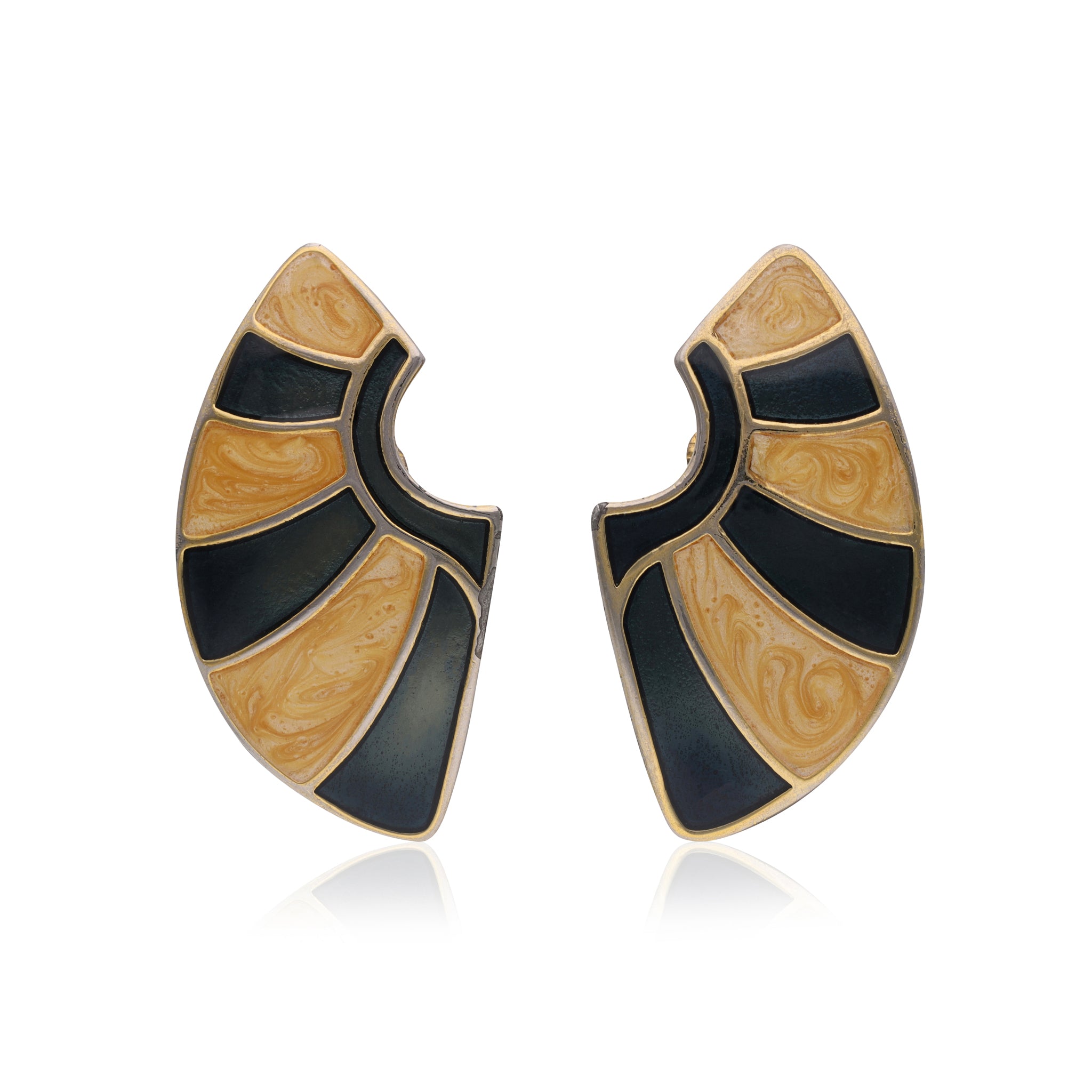 Vintage enamel striped seashell like ear-clips