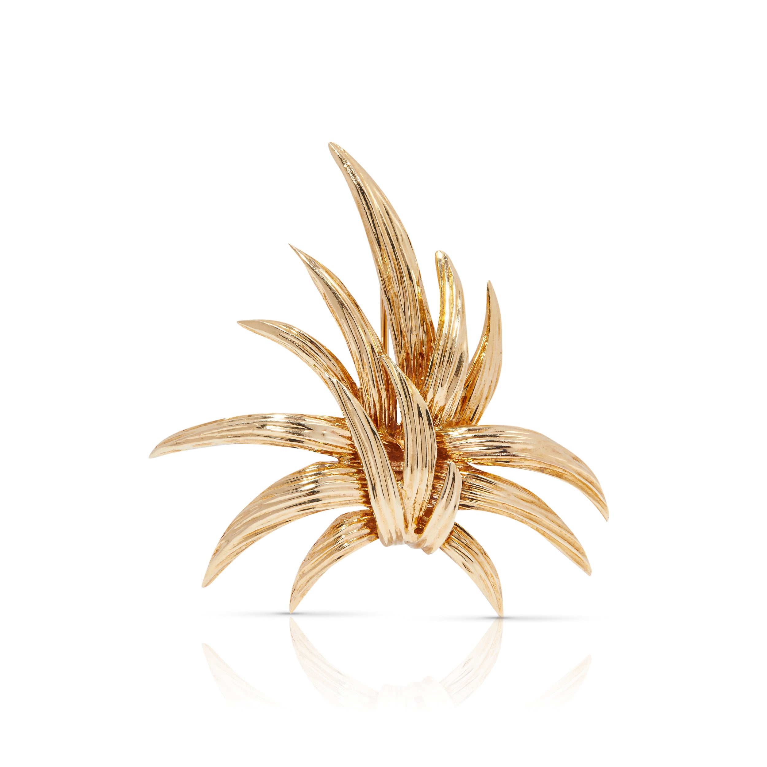 Contemporary Tiffany & Co. 14ct gold brooch in spray design.