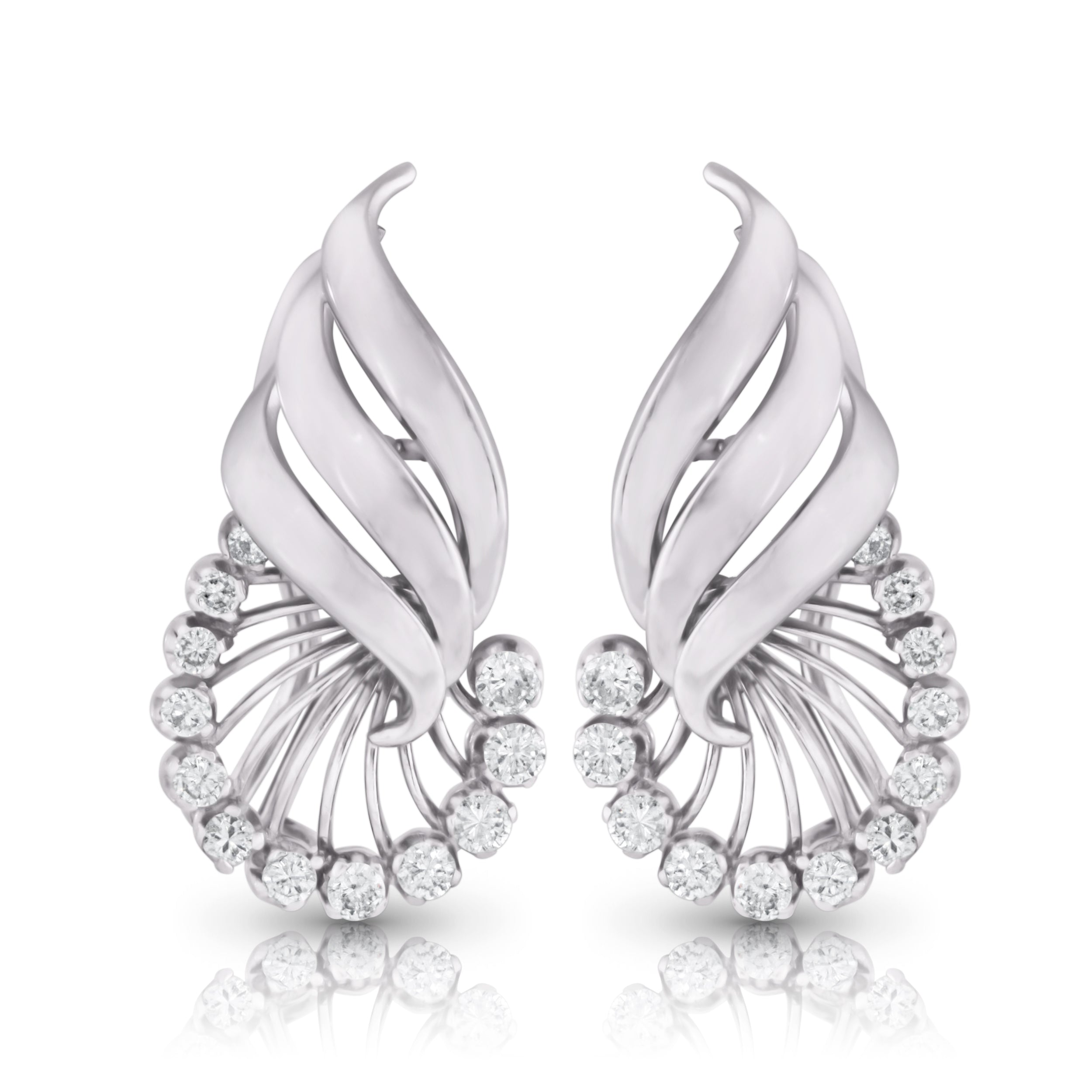 Boucles d'oreilles vintage en platine et diamants