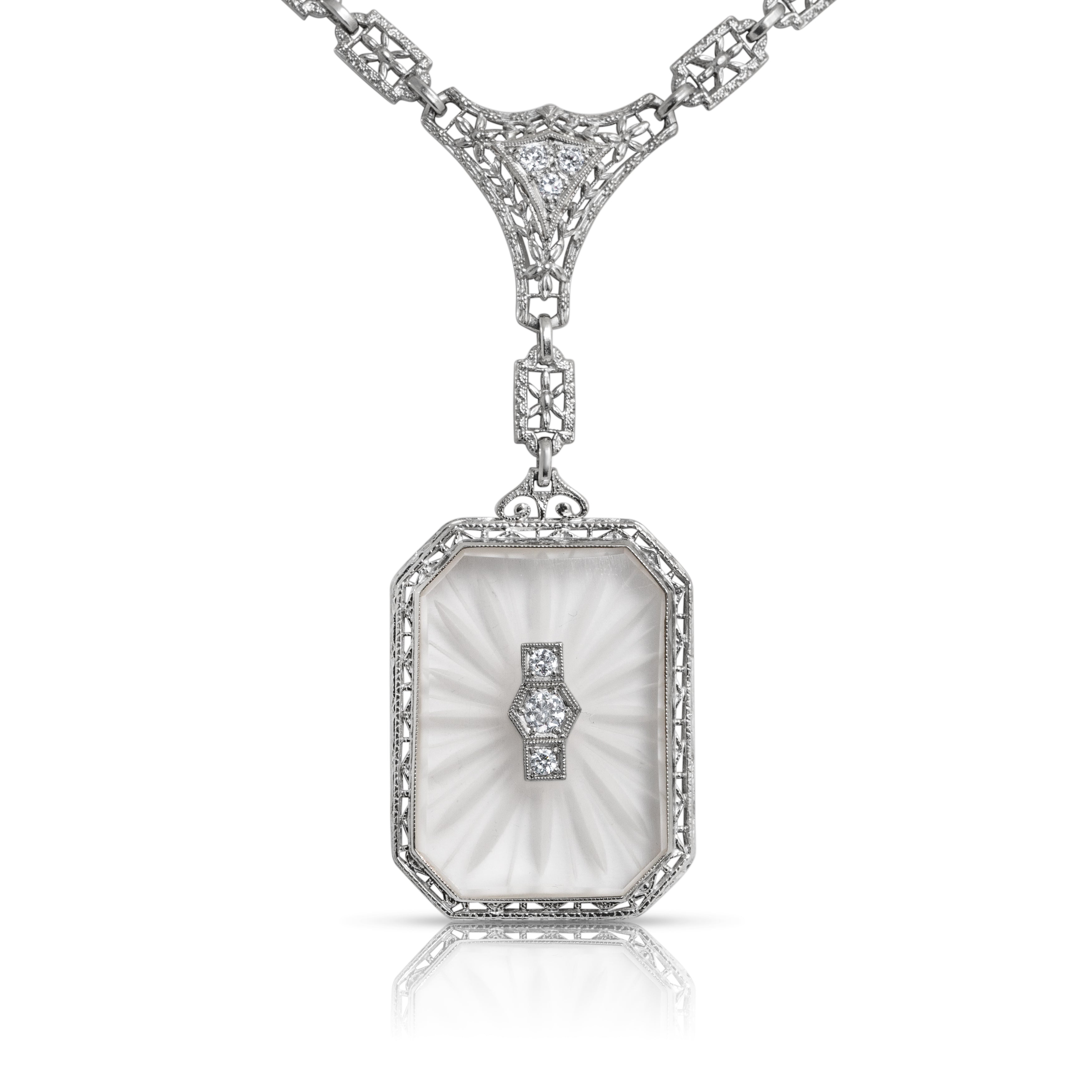 Rock crystal necklace pendant in platinum filigree from the Art Deco period