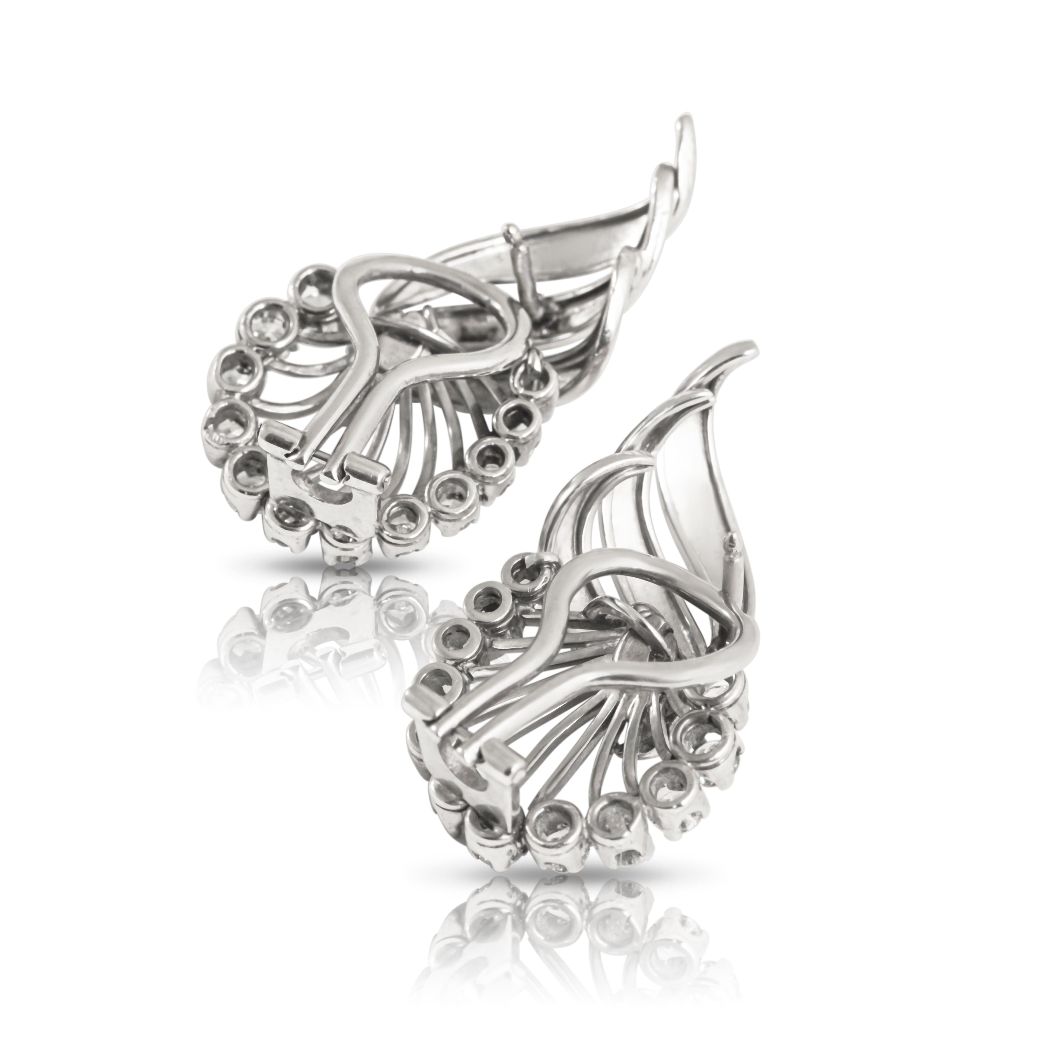 Boucles d'oreilles vintage en platine et diamants