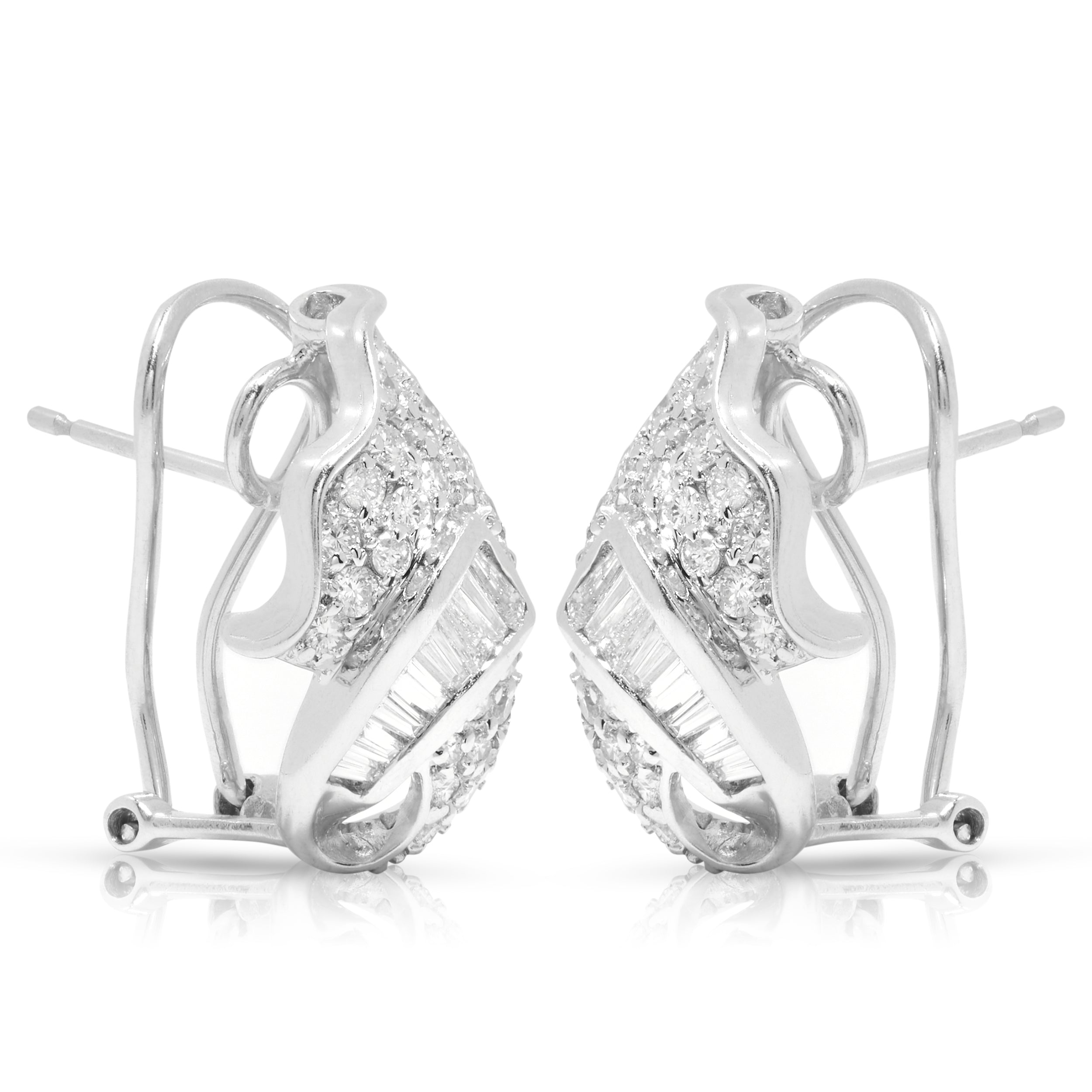 Side view of 1980s-1990s white gold earrings with diamonds.