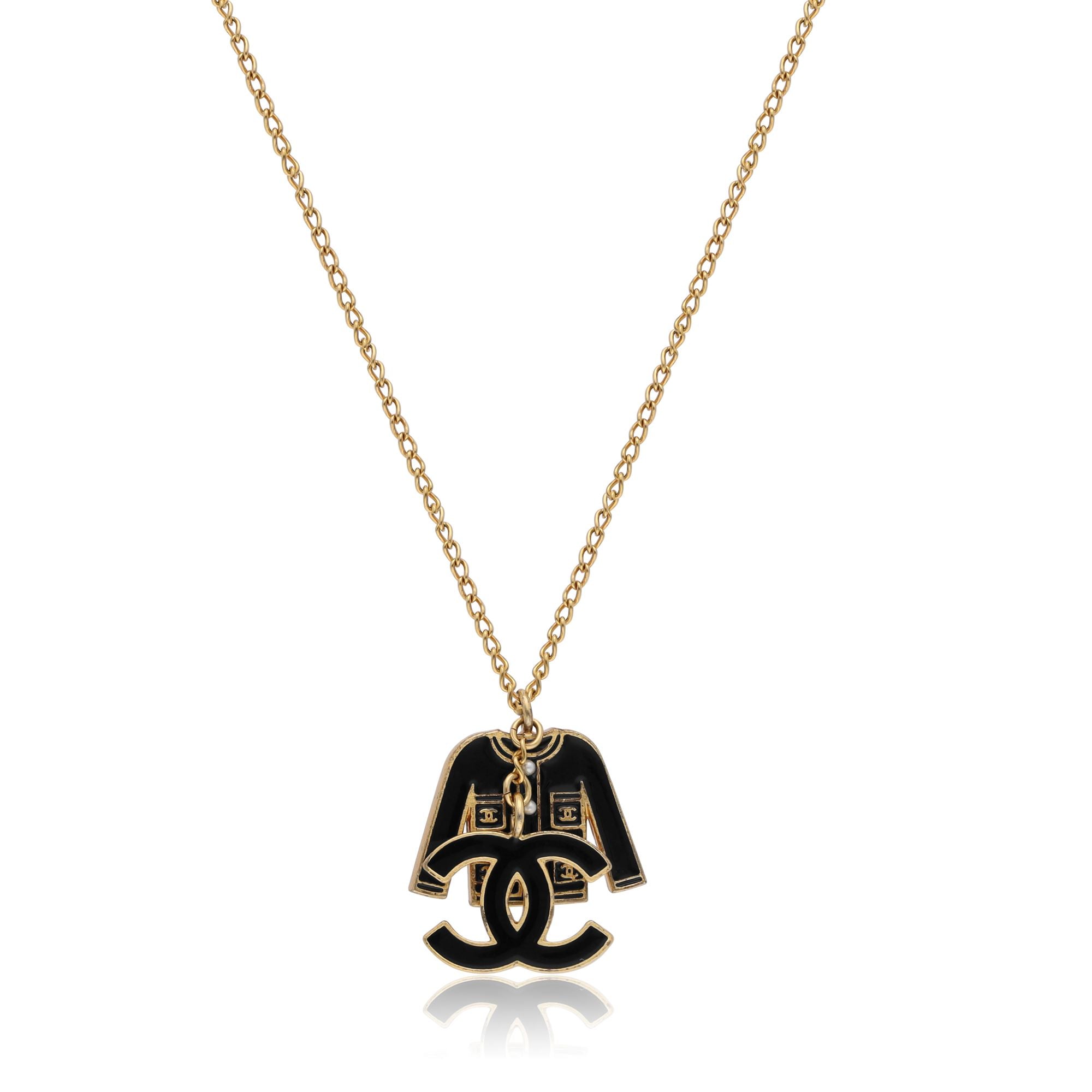 Chanel necklace store charm